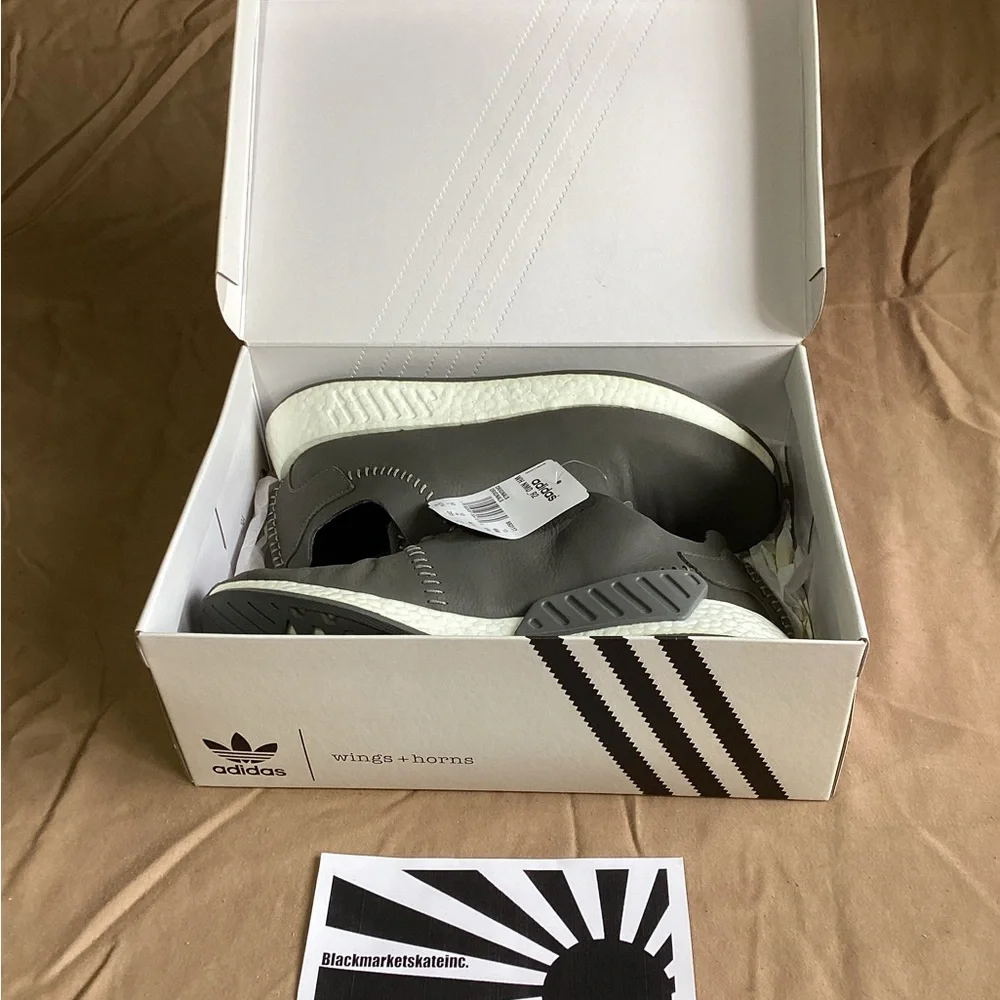 Wings + Horns x Adidas NMD R2 Ash BB3117 Men's Size 10.5